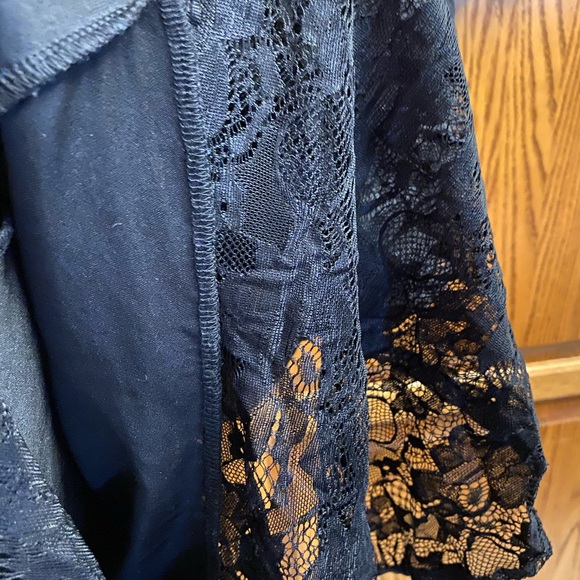 Gorgeous Black Off The Shoulder Lace Dress with Black Underlining.  Shein 3X. - Picture 7 of 10